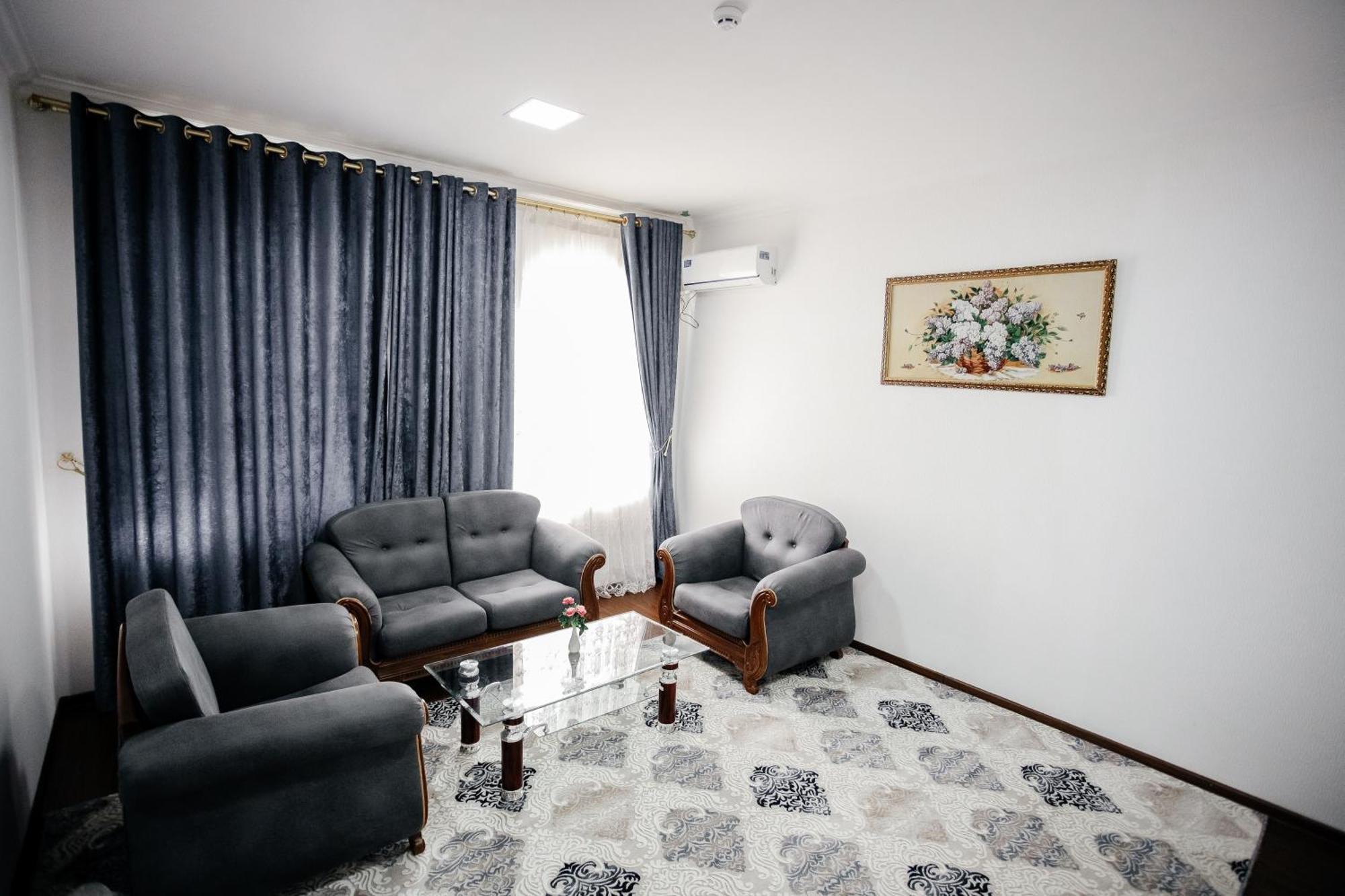 Karakalpak Palace Hotel Nukus Zewnętrze zdjęcie